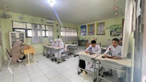 MA Arifah Laksanakan UTS Berbasis Digital Gunakan Platform Microsoft